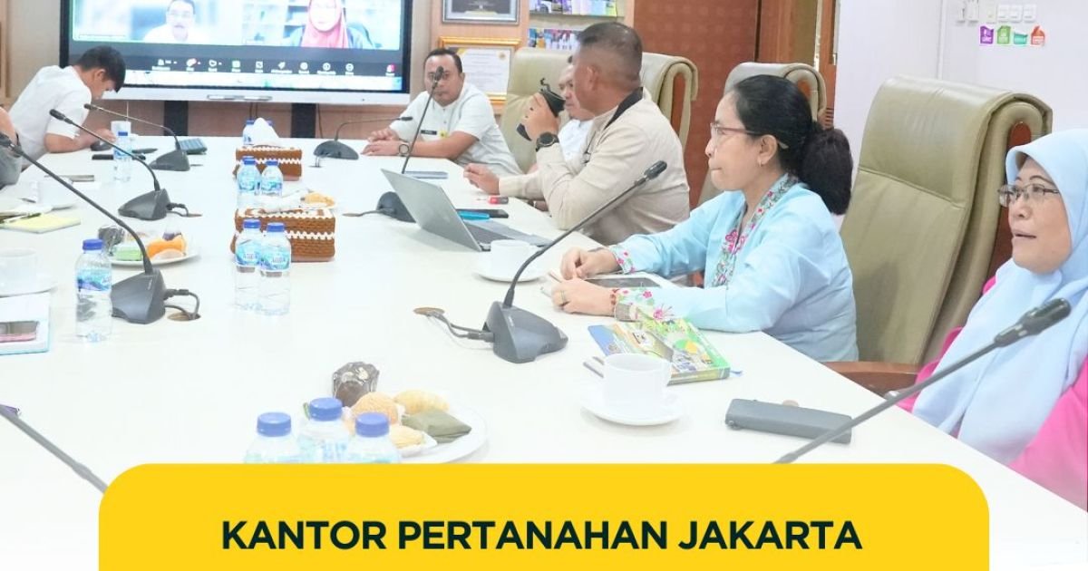 Kantor Pertanahan Kota Administrasi Jakarta Pusat mengikuti Rapat Persiapan Pemeriksaan BPK RI atas Laporan Keuangan Tahun Anggaran 2025 yang diselenggarakan Kementerian ATR/BPN secara daring, Kamis (22/01/2026).