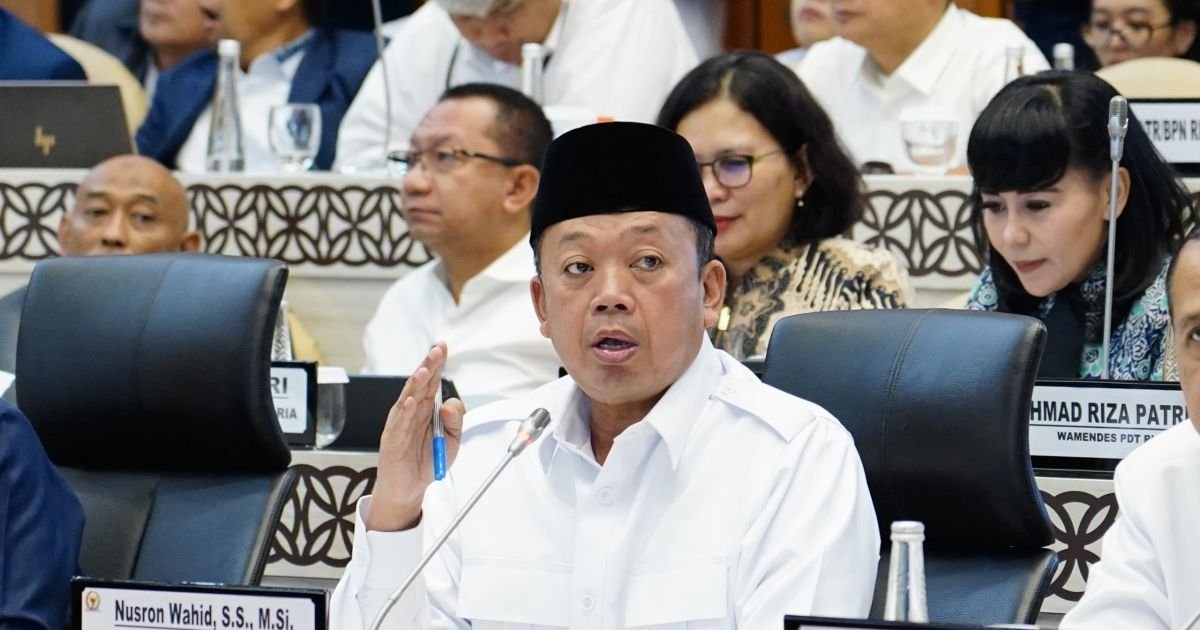 Menteri ATR/Kepala BPN Nusron Wahid saat Raker Tim Pansus DPR RI membahas penyelesaian konflik pertanahan di kawasan hutan, Jakarta, 21 Januari 2026.