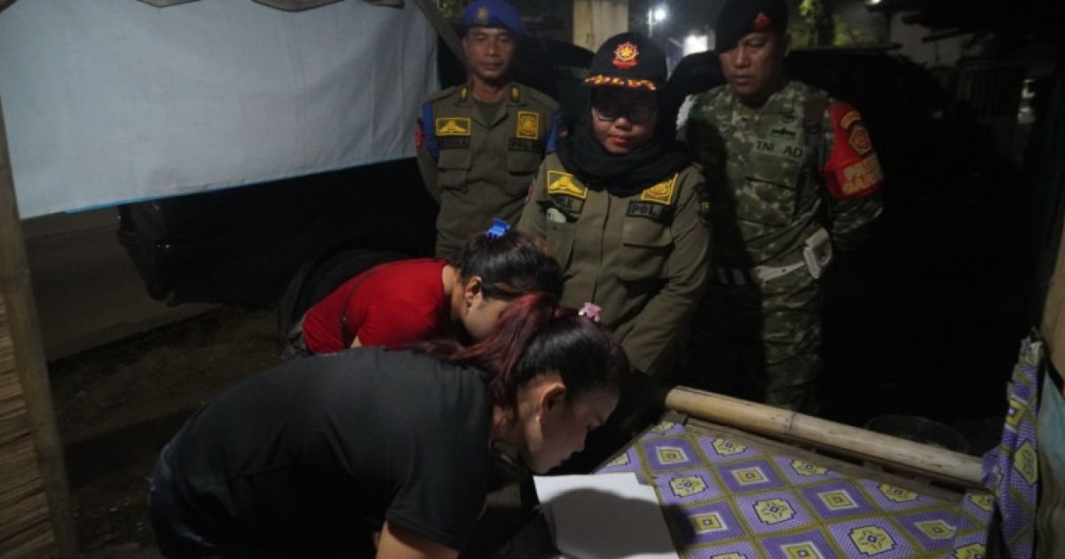 Warung Diduga Jadi Tempat Prostitusi Disegel Satpol PP