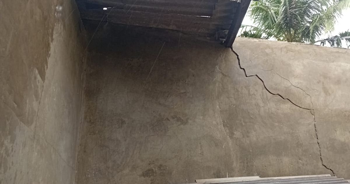 Hujan Disertai Angin Kencang Terjang Desa Kosambi, Satu Rumah Warga Rusak