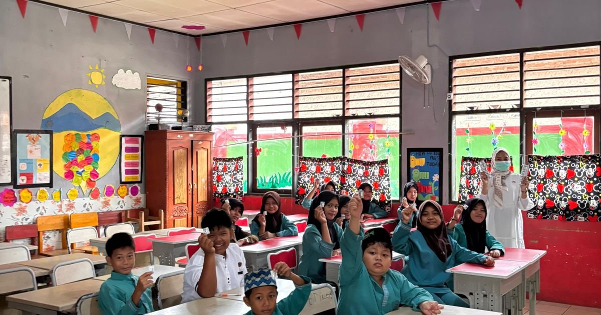 Cegah Kecacingan, Puskesmas Kedaung Barat Beri Obat Cacing Massal di Sepatan Timur