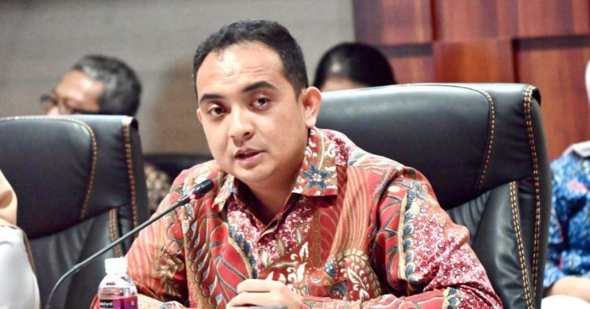 Ade Rezki Pratama Soroti RSUD Raden Mattaher