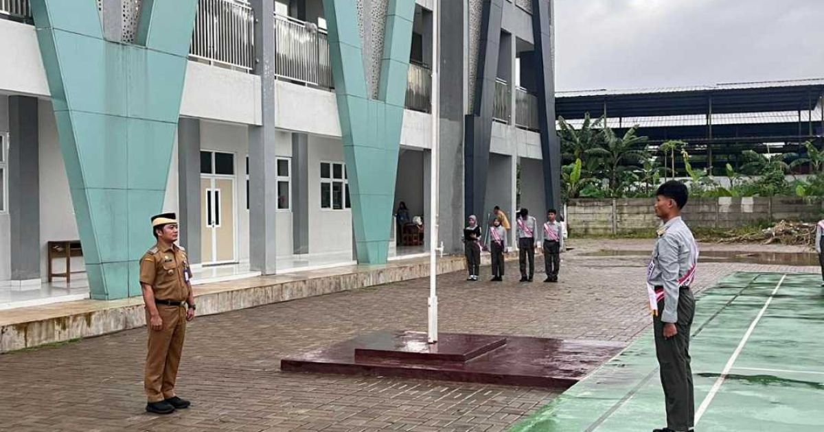 Camat Cisauk Dorong Siswa SMKN 15 Jadi Calon Tenaga Kerja Terampil Berkarakter