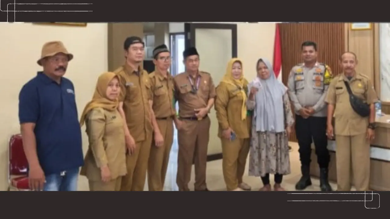 BLT Kesra Rp900 Ribu Mengalir, Lurah H. Samsudin Pastikan Warga Salembaran Jaya Terbantu