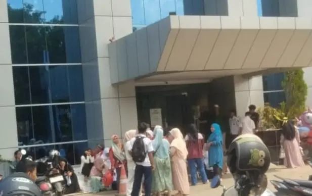 Pencairan PIP Mandek, Ratusan Warga Kritik Kinerja Pelayanan BRI Rangkasbitung