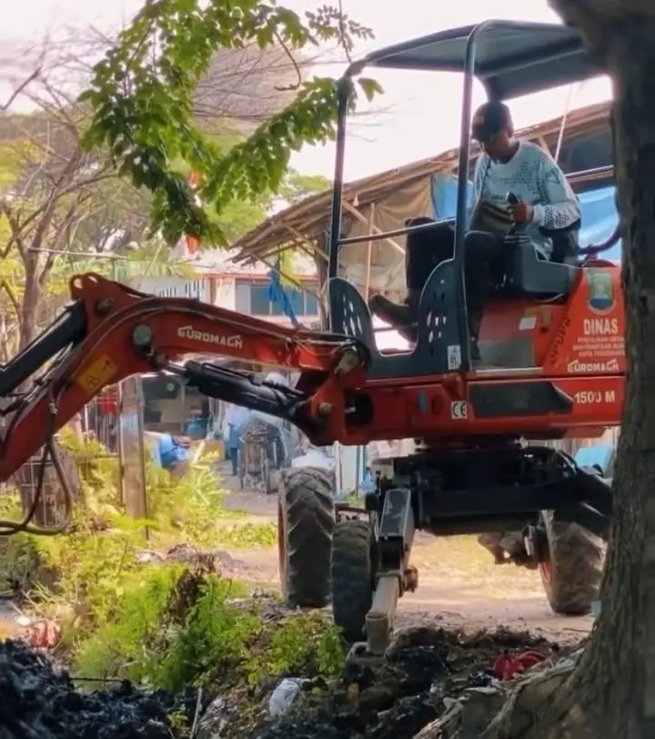 Pemkot Tangerang Siaga Banjir, Normalisasi Saluran Pembuang Pasar Baru